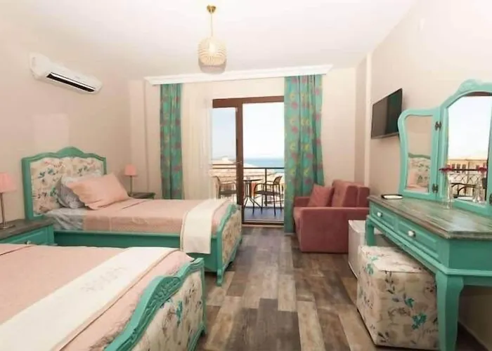 Nilüfer Butik * Ayvalı