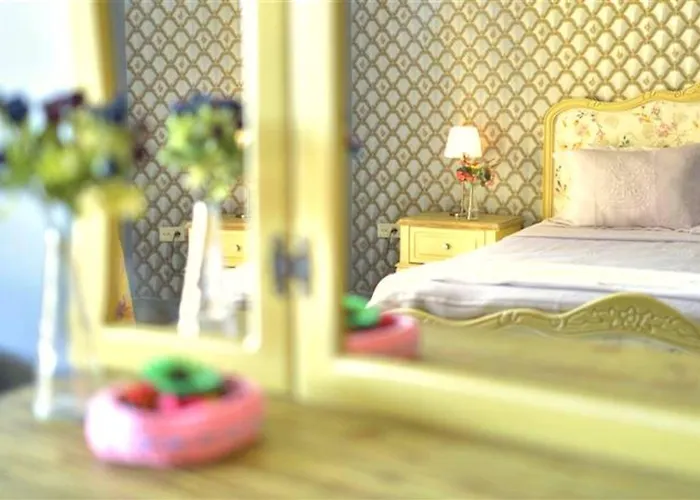 Nilüfer Butik * Ayvalı